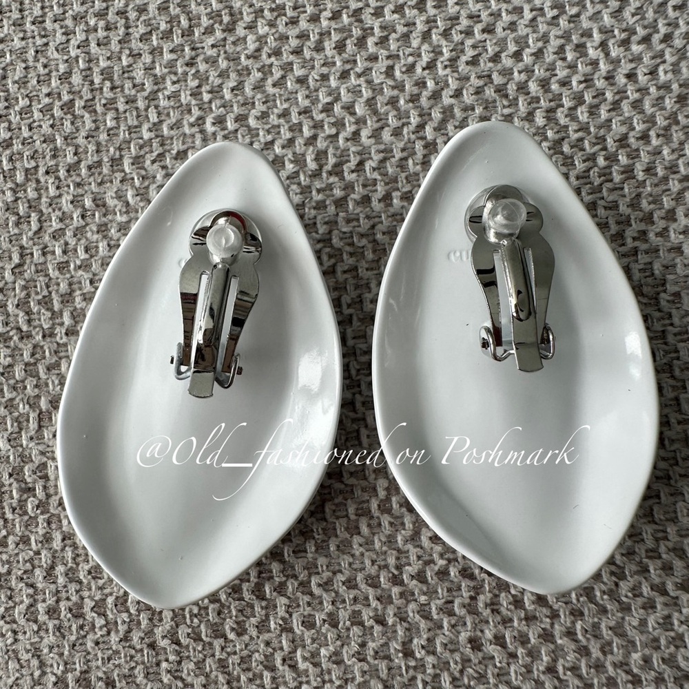 CULT GAIA Erin Clip On Earrings - Picture 7 of 10